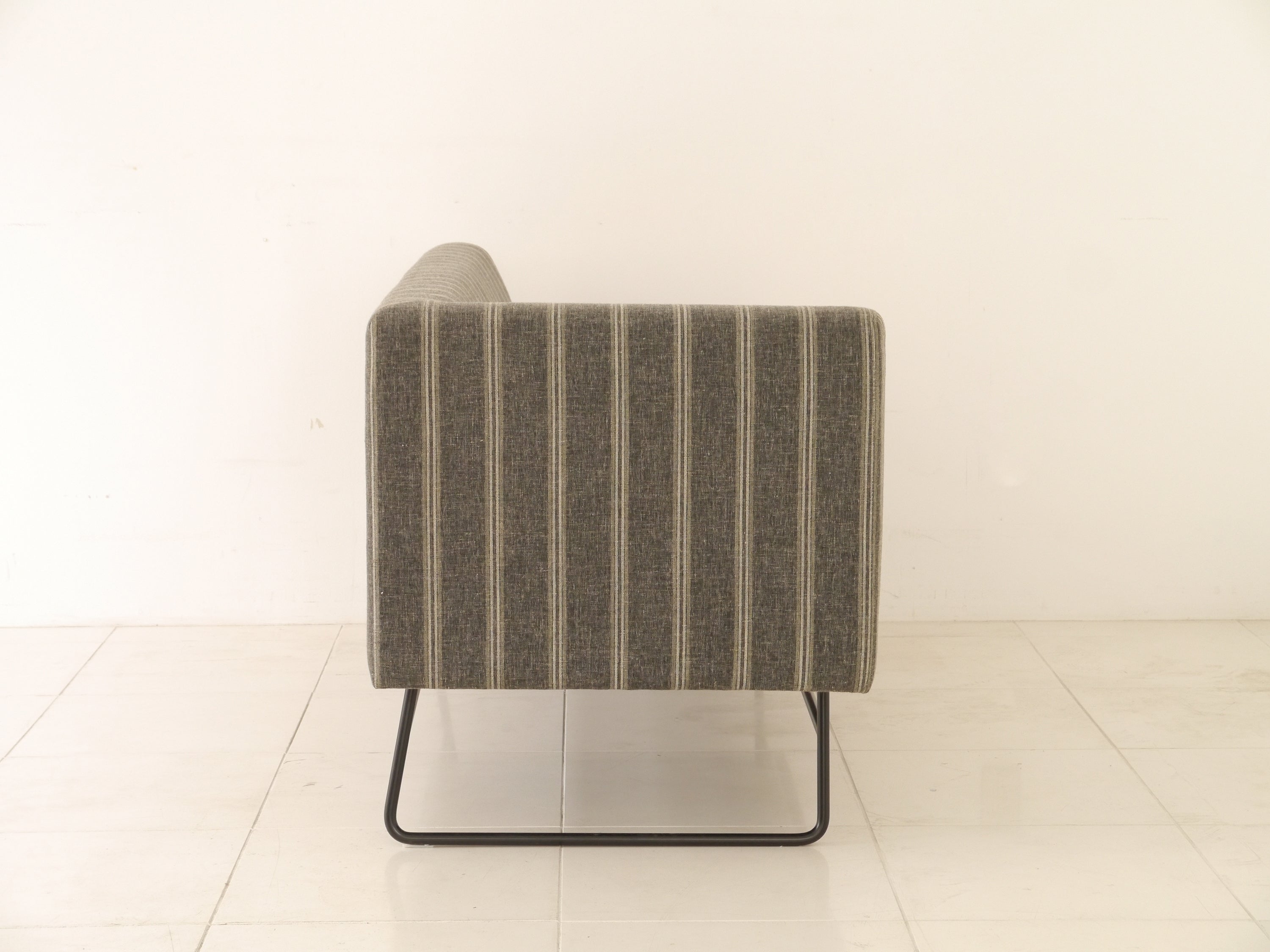 カウチソファ 幅1400mm×奥行640mm×高さ700mm×座面高410mm - 【公式】allecore(アレコレ) 家具インテリア・生活雑貨のオンライン通販