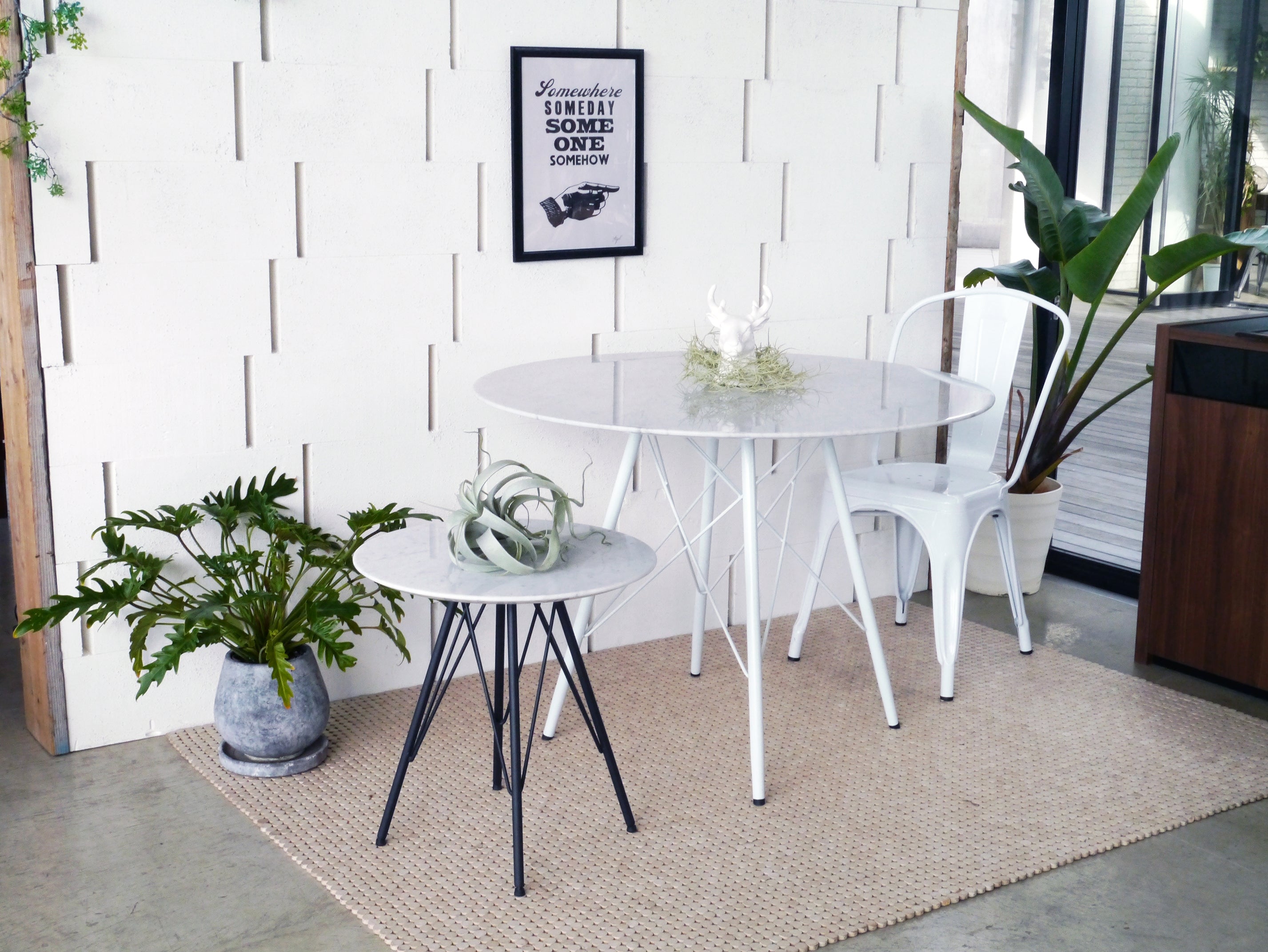 ダイニングテーブル 幅1005mm×奥行1005mm×高さ720mm