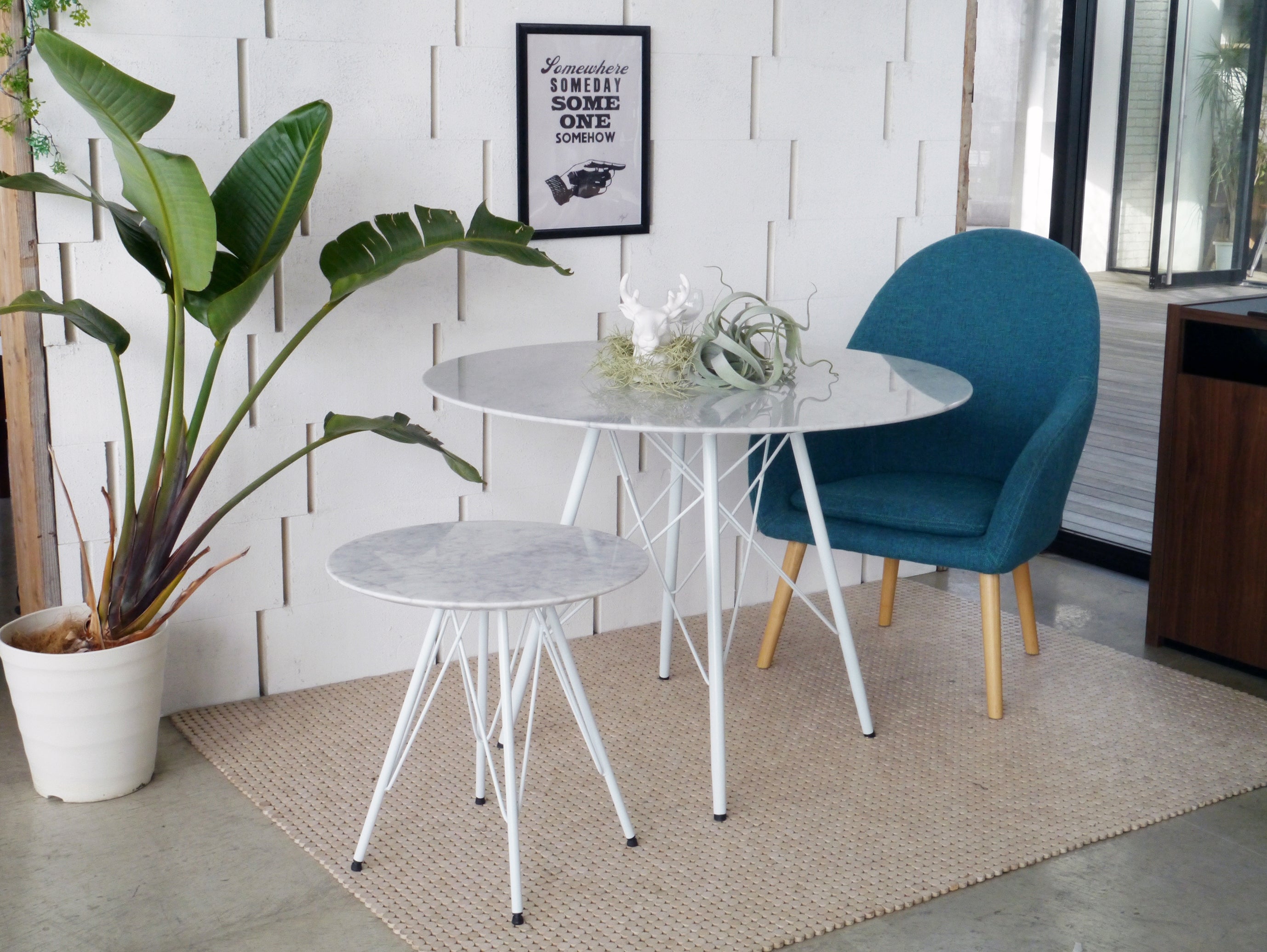 ダイニングテーブル 幅1005mm×奥行1005mm×高さ720mm