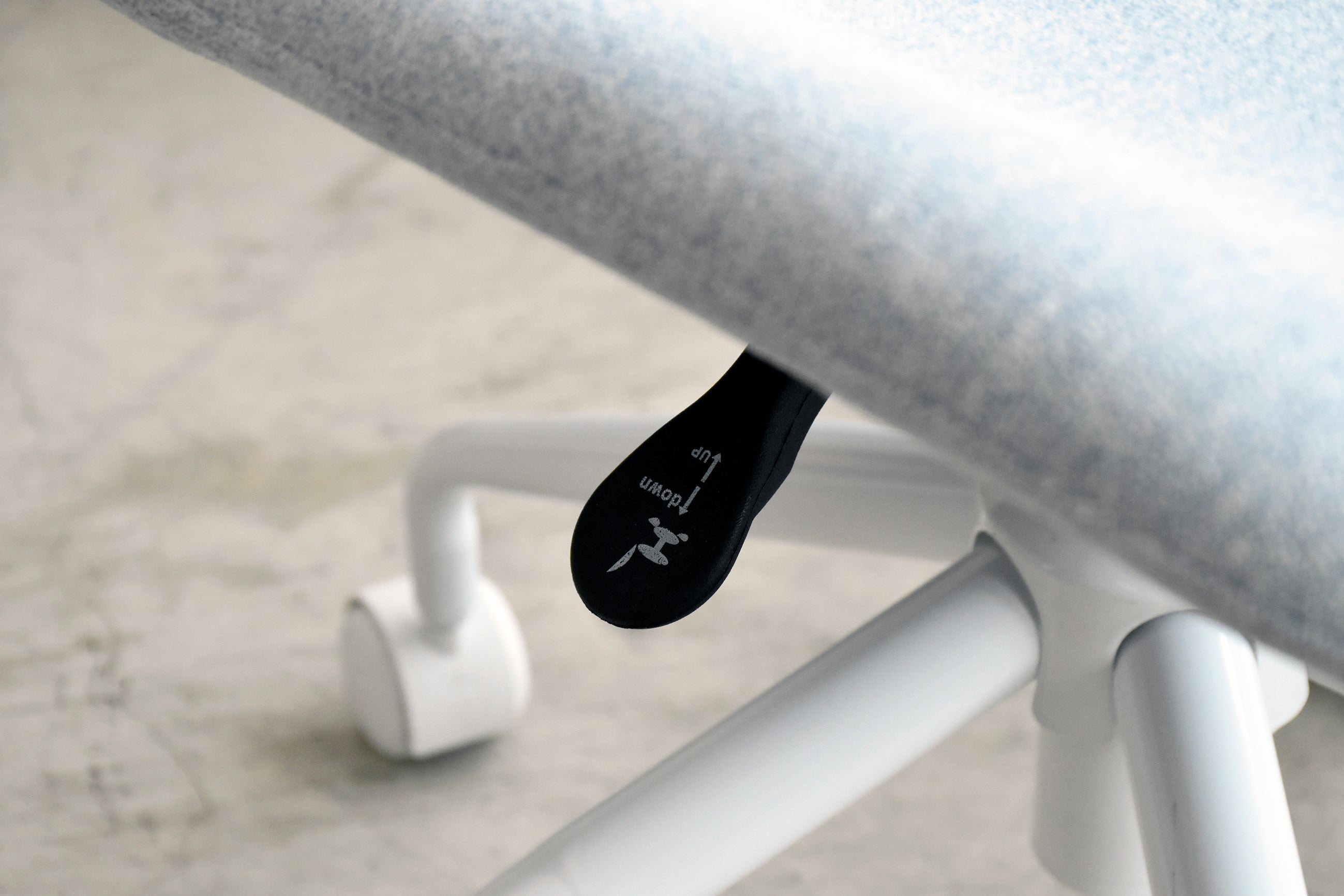 オフィスチェア 完成品 幅470×奥行565mm×高さ750~830mm×座面高440~520mm - 【公式】allecore(アレコレ) 家具インテリア・生活雑貨のオンライン通販