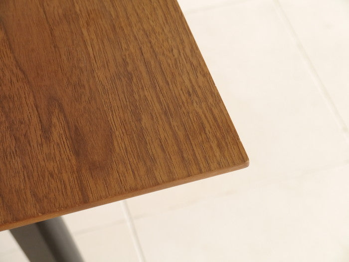 ダイニングテーブル 幅1500mm×奥行800mm×高さ725mm