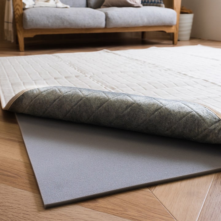滑り止めシート ウレタン ふんわり クッション性 ボリューム 滑りにくい フリーカット 約170×170cm 送料無料