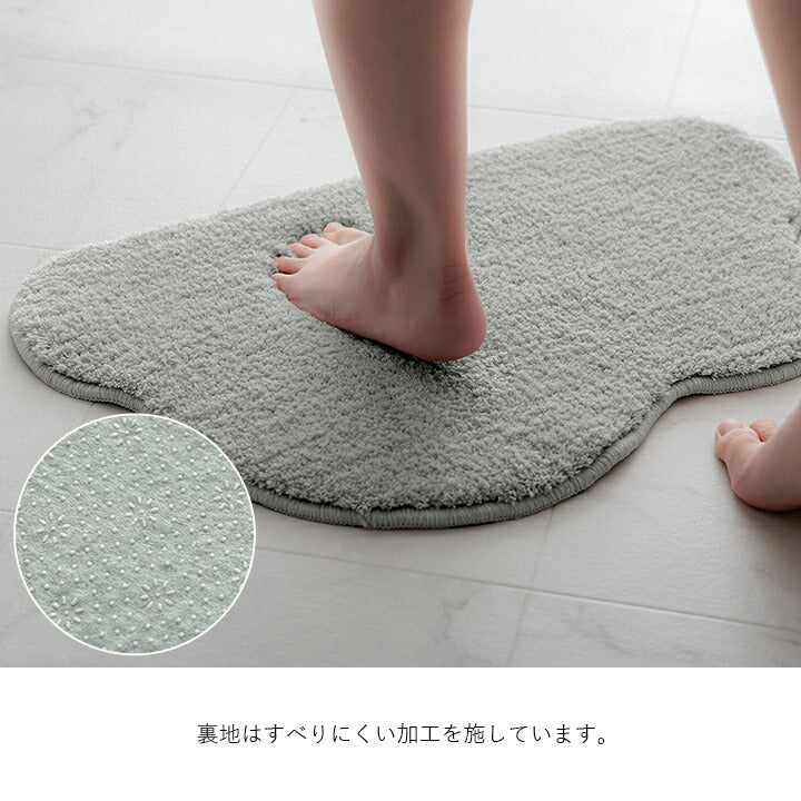 マット バスマット マルチ インテリア パーソナル かわいい くも柄 変形 ふわふわ すべりにく加工 40×60cm 送料無料